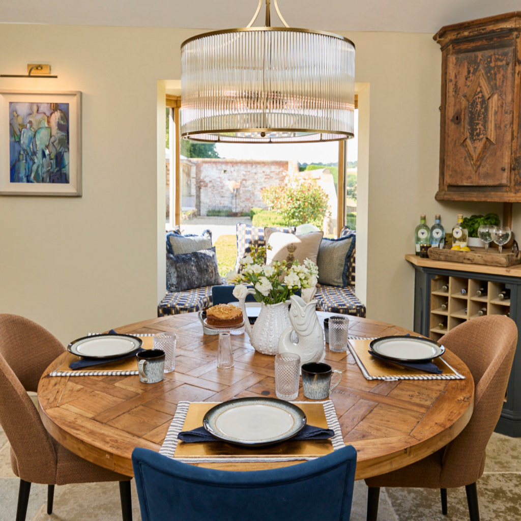 Kitchen scene with reading nook in white and blue 